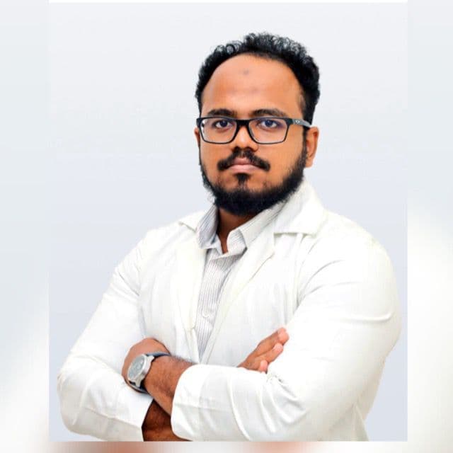 Dr. Mohamed Naveeth, MD, DNB